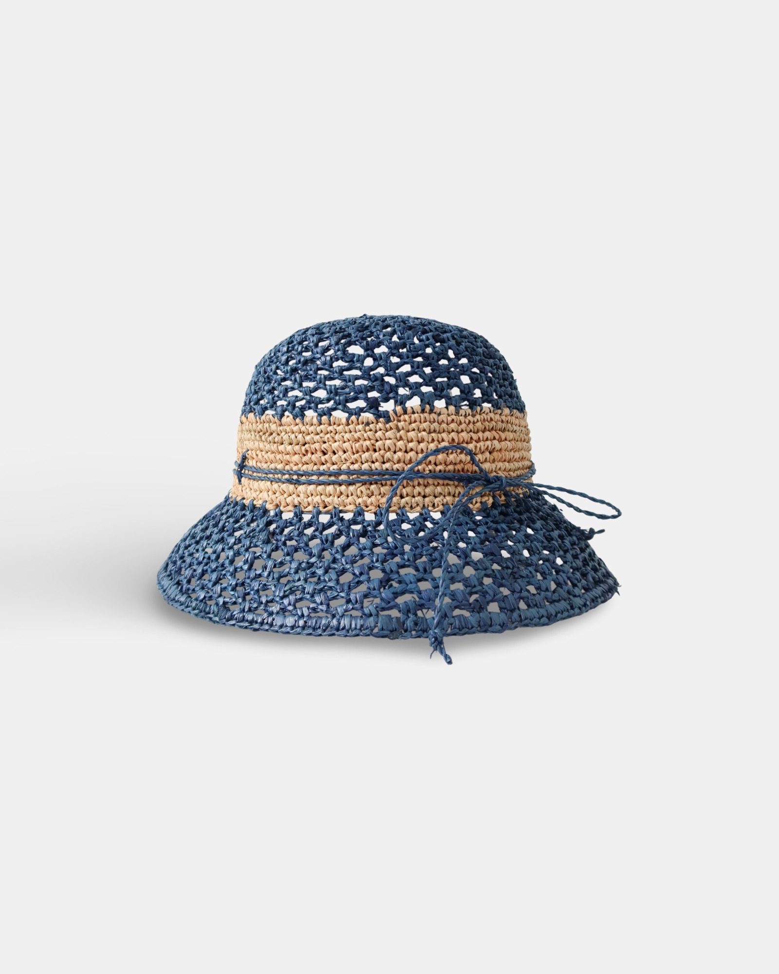 ILUKA BUCKET HAT