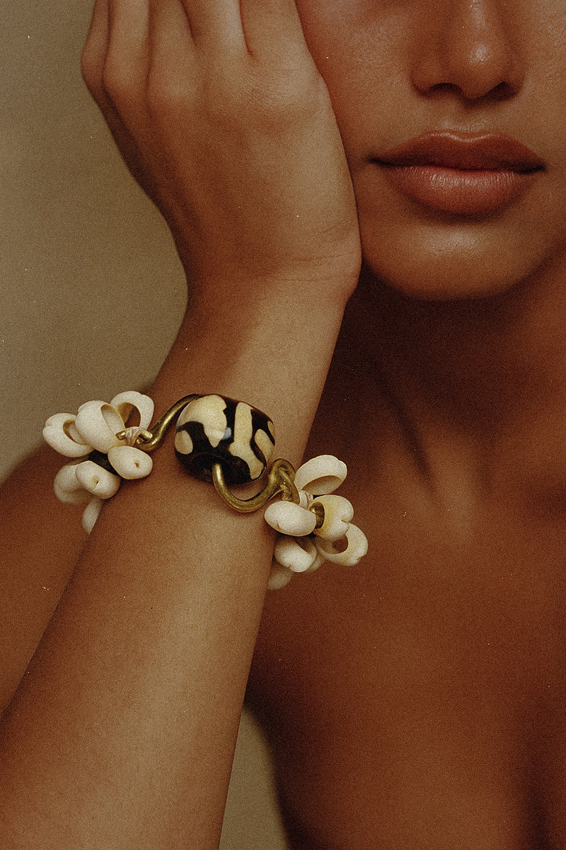 Vaia Shell Bracelet